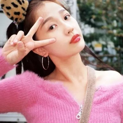 伊莎贝尔跳到聚光灯下