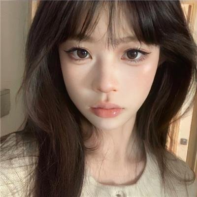 水中的女人
